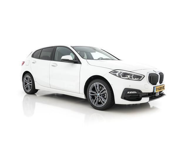 Alpine white iii Gebruikt 2020 BMW 118 Executive Hatchback | € 16.945 (Eerlijke prijs) - Afbeelding 1/4