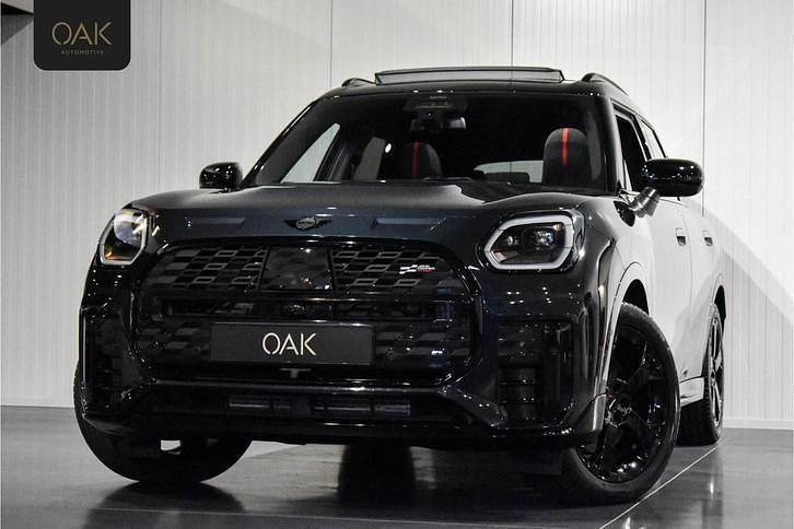 Grijs (metallic) Occasion 2024 Mini John Cooper Works Countryman SUV | € 47.900 (Eerlijke prijs) - Afbeelding 1/4