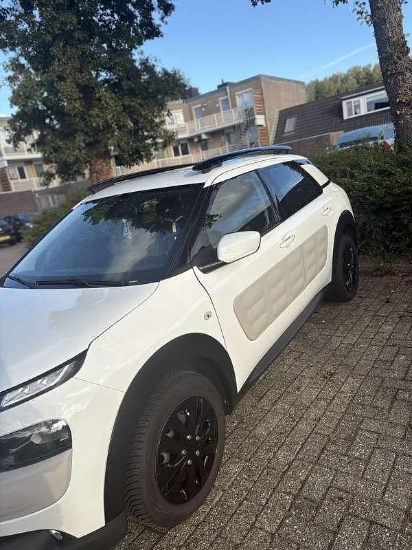 Occasion Citroën C4 Cactus Business Class 82 PK (60 kW) 2015 Wit Hatchback