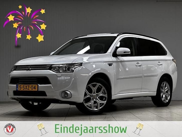 Wit Gebruikt 2013 Mitsubishi Outlander Instyle SUV | € 7.995 (Super prijs) - Afbeelding 1/4