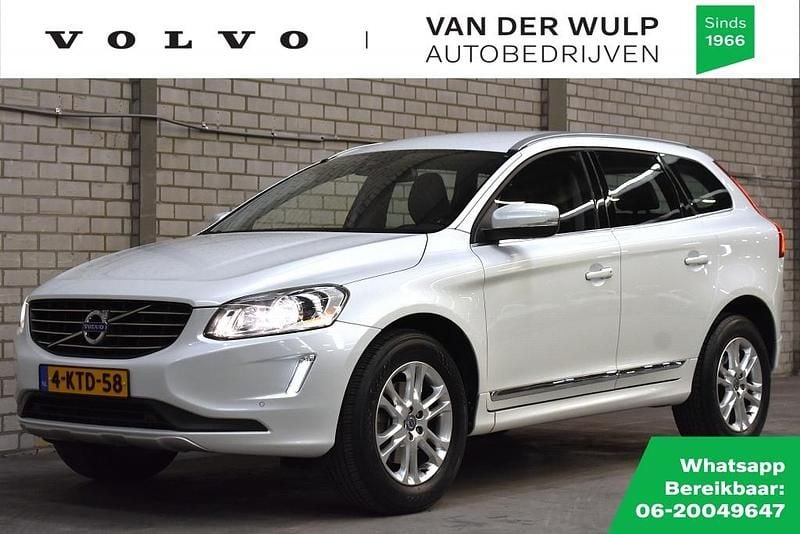 Wit Occasion 2013 Volvo XC60 Summum SUV | € 19.950 (Eerlijke prijs) - Afbeelding 1/4