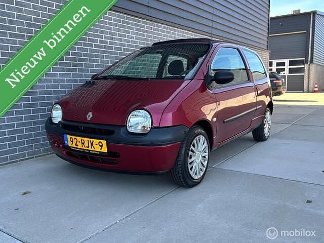 Rood Gebruikt 2006 Renault Twingo Initiale Paris Hatchback | € 1.199 (Eerlijke prijs) - Afbeelding 1/4