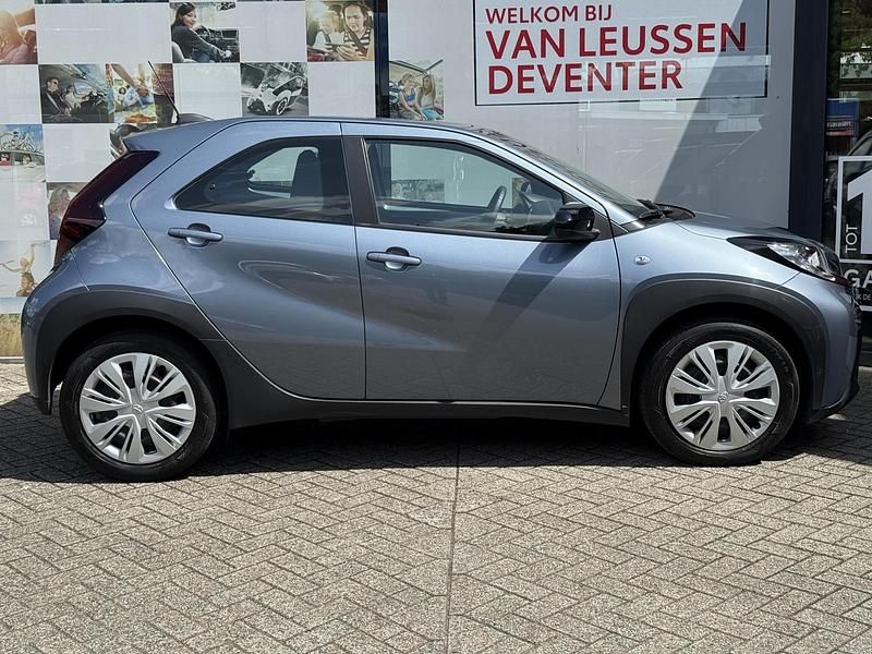 Occasion Toyota Aygo X X-play 72 PK (52 kW) 2024 Grijs SUV