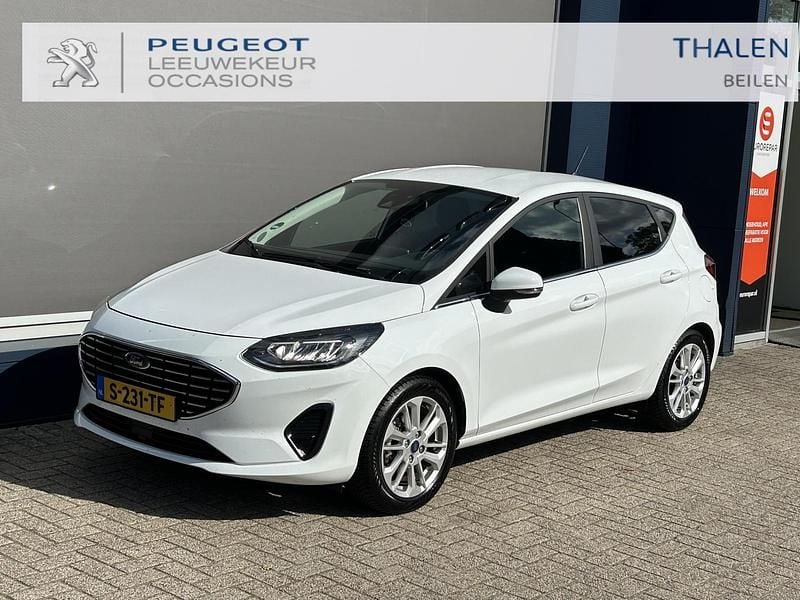 Wit Gebruikt 2022 Ford Fiesta Titanium Hatchback | € 15.850 (Goede deal) - Afbeelding 1/4