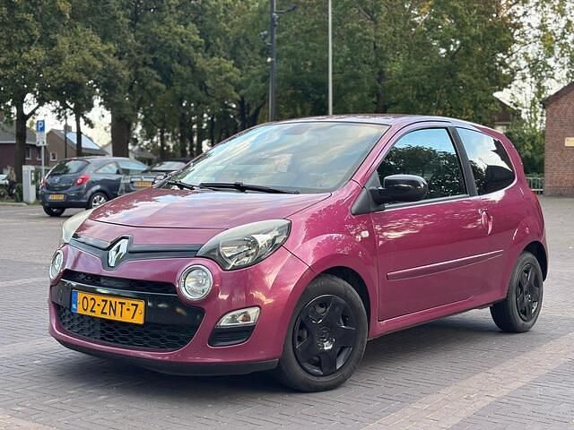 Paars Gebruikt 2013 Renault Twingo Dynamique Hatchback | € 2.595 (Eerlijke prijs) - Afbeelding 1/4