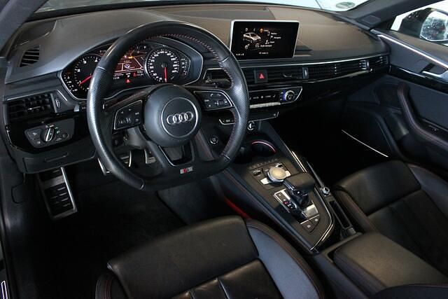 Occasion Audi A4 Black Edition 191 PK (140 kW) 2018 Grijs Sedan