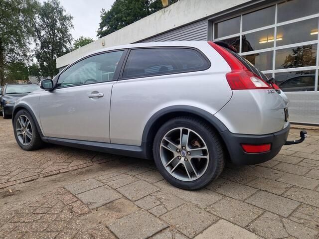 Occasion Volvo C30 Momentum 136 PK (100 kW) 2007 Grijs, metallic lak Hatchback