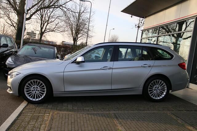 Occasion BMW 318 Luxury Line 136 PK (100 kW) 2018 Grijs Stationwagen