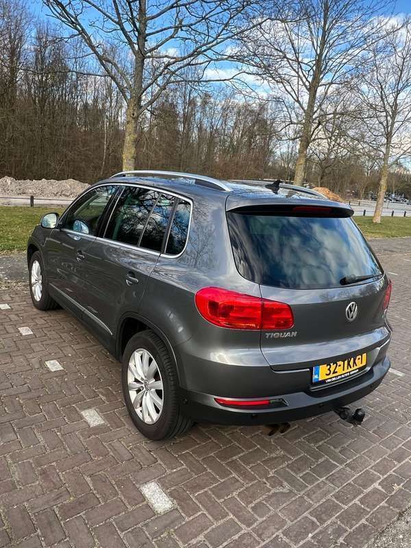 Grijs Gebruikt 2012 VW Tiguan Sport SUV | € 9.600 (Iets duurder) - Afbeelding 1/4