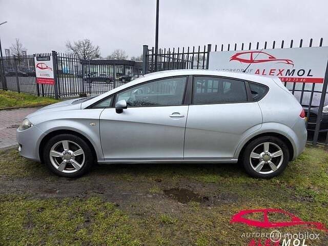 Occasion Seat Leon 102 PK (75 kW) 2008 Grijs Hatchback