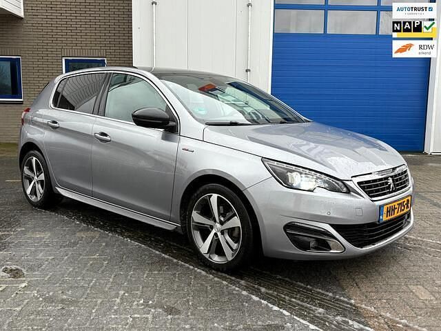Grijs (metallic) Occasion 2015 Peugeot 308 GT-line Hatchback | € 7.244 (Eerlijke prijs) - Afbeelding 1/4