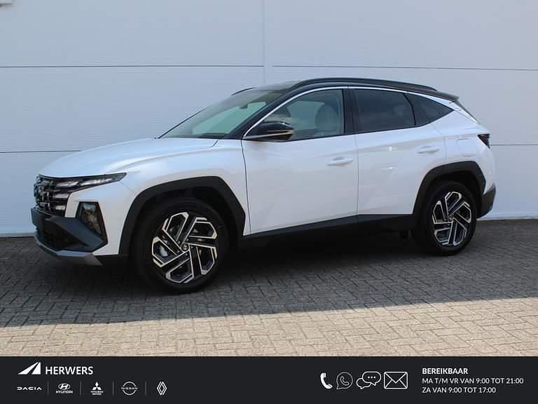 Serenity white/black Nieuw 2025 Hyundai Tucson Premium SUV | € 49.785 - Afbeelding 1/4