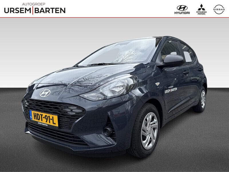 Grijs Gebruikt 2025 Hyundai i10 Comfort Hatchback | € 19.930 (Eerlijke prijs) - Afbeelding 1/4