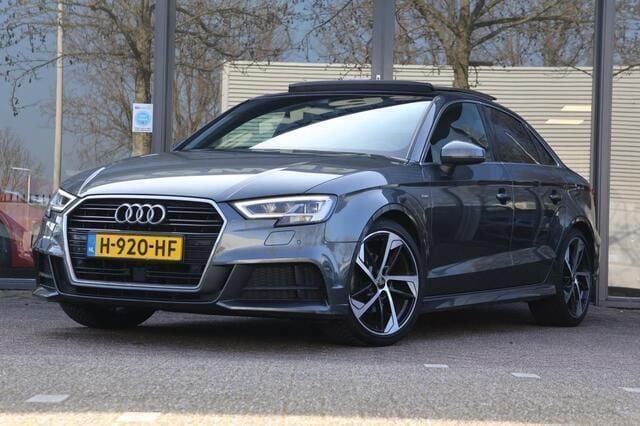 Grijs Gebruikt 2020 Audi A3 S-Line Sedan | € 20.945 (Eerlijke prijs) - Afbeelding 1/4