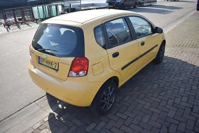 Occasion Chevrolet Kalos 72 PK (52 kW) 2008 Geel Hatchback