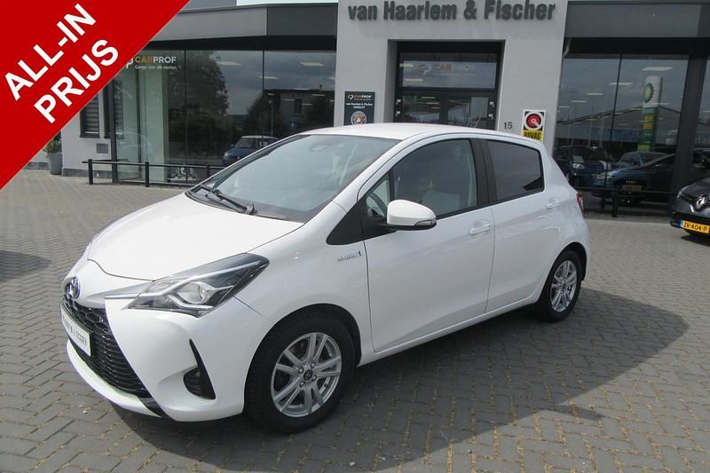 Wit Gebruikt 2019 Toyota Yaris Hybrid Comfort Hatchback | € 14.950 (Goede deal) - Afbeelding 1/3