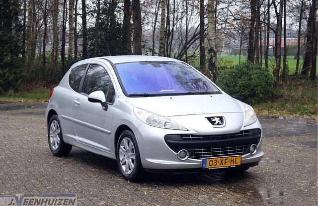 Grijs Occasion 2007 Peugeot 207 Hatchback | € 2.999 (Iets duurder) - Afbeelding 1/4