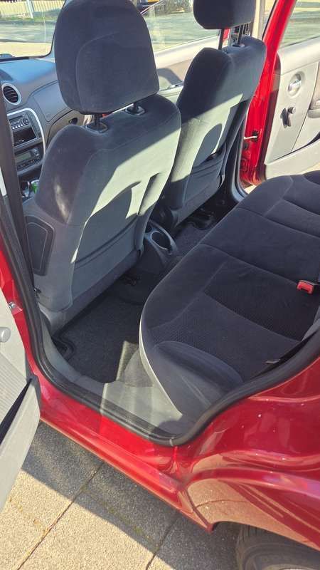 Rood Gebruikt 2006 Citroën C3 Exclusive Hatchback | € 1.250 (Eerlijke prijs) - Afbeelding 1/4