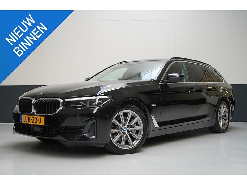 Zwart Gebruikt 2022 BMW 530 Stationwagen | € 30.895 (Super prijs) - Afbeelding 1/4