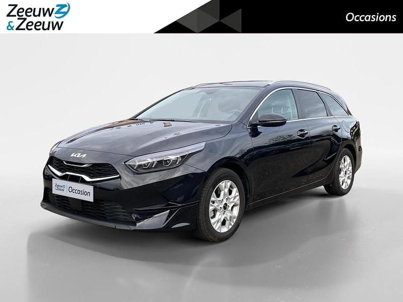 Zwart Occasion 2025 Kia Ceed Sportswagon Stationwagen | € 31.440 (Super prijs) - Afbeelding 1/4