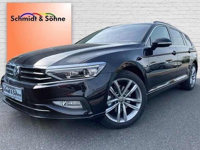 Zwart Gebruikt 2023 VW Passat Business Stationwagen | € 36.140 - Afbeelding 1/4