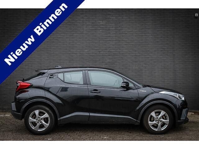Zwart Occasion 2016 Toyota C-HR SUV | € 14.950 (Eerlijke prijs) - Afbeelding 1/3