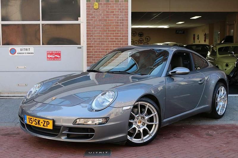 Grijs Gebruikt 2004 Porsche 911 Carrera Coupé | € 43.950 (Eerlijke prijs) - Afbeelding 1/4