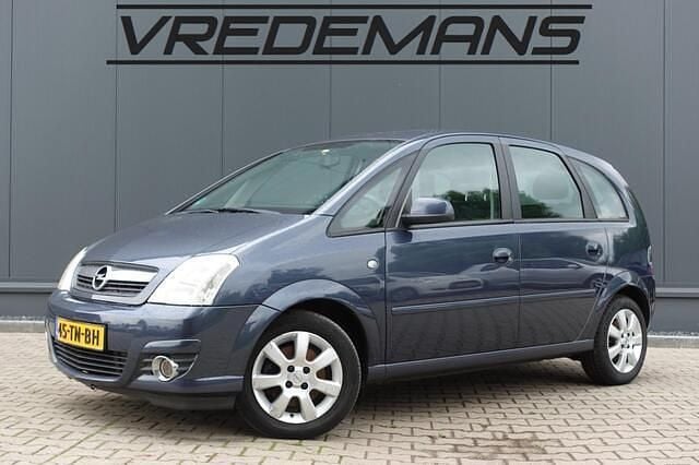 Grijs, metallic lak Gebruikt 2006 Opel Meriva Cosmo MPV | € 450 (Super prijs) - Afbeelding 1/4