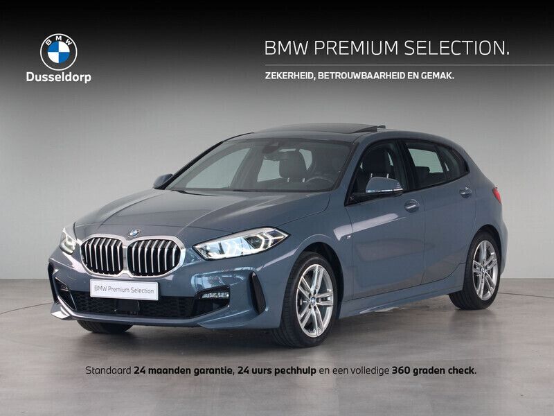 Grijs Gebruikt 2024 BMW 120 Comfort Edition Hatchback | € 36.750 (Eerlijke prijs) - Afbeelding 1/4