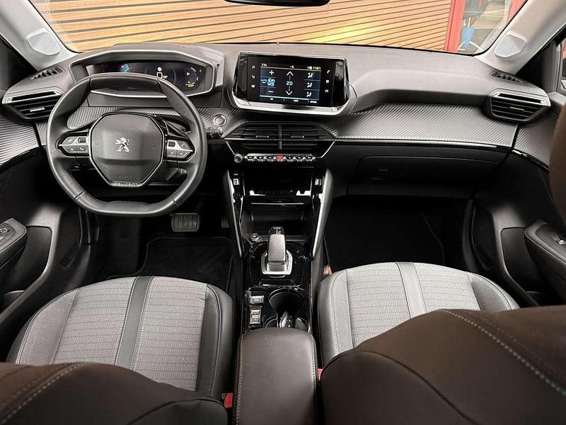Occasion Peugeot e-208 Allure 100 kW (136 PK) 2022 Zwart (metallic) Hatchback