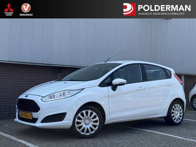 Wit Gebruikt 2016 Ford Fiesta Style Hatchback | € 7.450 (Eerlijke prijs) - Afbeelding 1/4