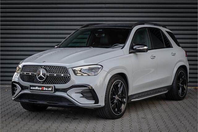 Grijs Occasion 2025 Mercedes GLE450 AMG AMG line SUV | € 132.900 (Iets duurder) - Afbeelding 1/4