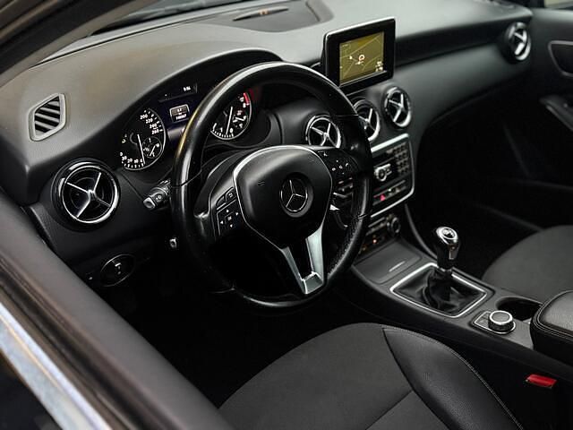 Occasion Mercedes A180 Edition 122 PK (89 kW) 2013 Zwart Hatchback