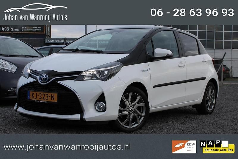 Wit Gebruikt 2016 Toyota Yaris Hybrid Hatchback | € 9.950 (Goede deal) - Afbeelding 1/4