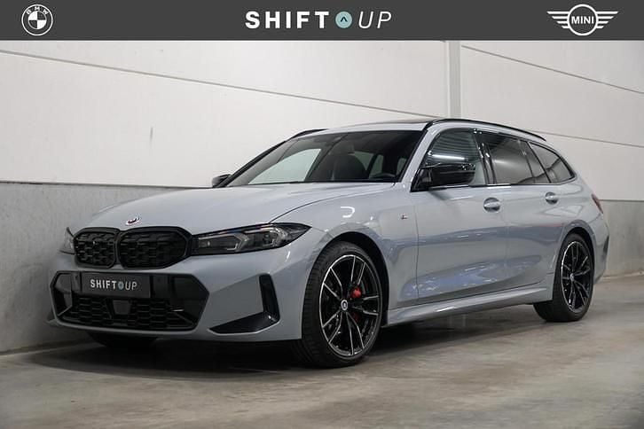 Grijs Occasion 2022 BMW M340 M Sport Sedan | € 63.940 (Duur) - Afbeelding 1/3