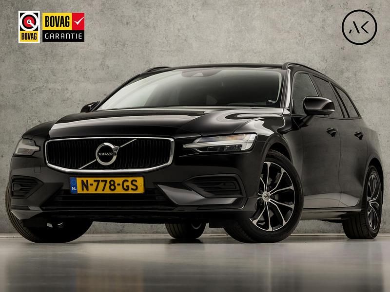 Zwart Occasion 2021 Volvo V60 Stationwagen | € 24.445 (Goede deal) - Afbeelding 1/4