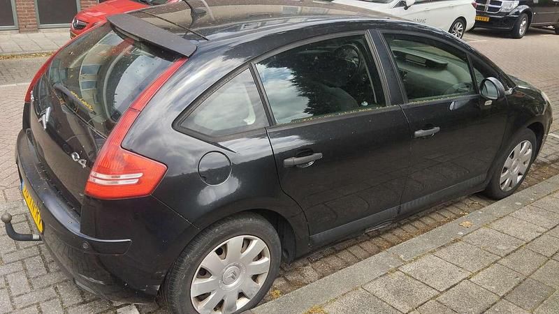 Zwart Gebruikt 2006 Citroën C4 Hatchback | € 500 (Eerlijke prijs) - Afbeelding 1/2