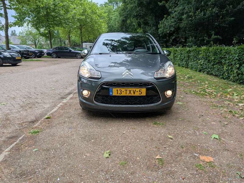 Grijs Gebruikt 2012 Citroën C3 Hatchback | € 3.250 (Eerlijke prijs) - Afbeelding 1/4