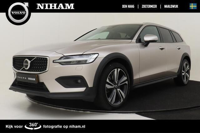 Grijs Gebruikt 2024 Volvo V60 CC Ultimate Stationwagen | € 56.390 (Iets duurder) - Afbeelding 1/4