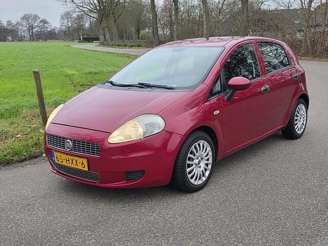 Occasion Fiat Grande Punto Active 65 PK (47 kW) 2009 Rood Hatchback
