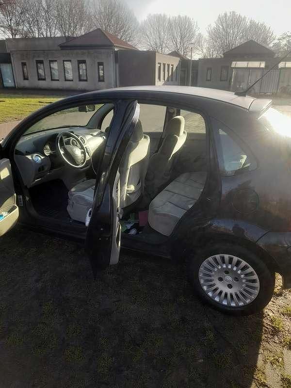 Occasion Citroën C3 Exclusive 73 PK (53 kW) 2002 Zwart Hatchback