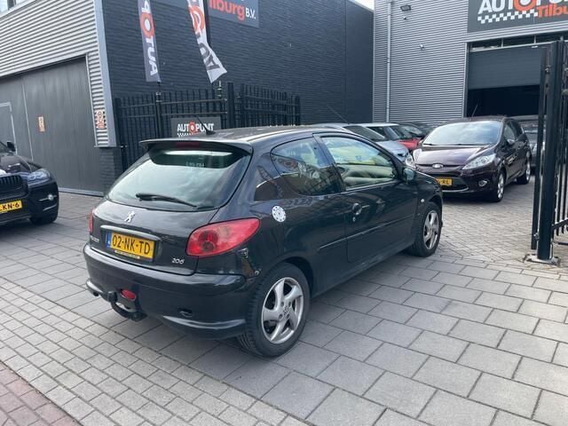 Occasion Peugeot 206 109 PK (80 kW) 2004 Zwart, metallic lak Hatchback