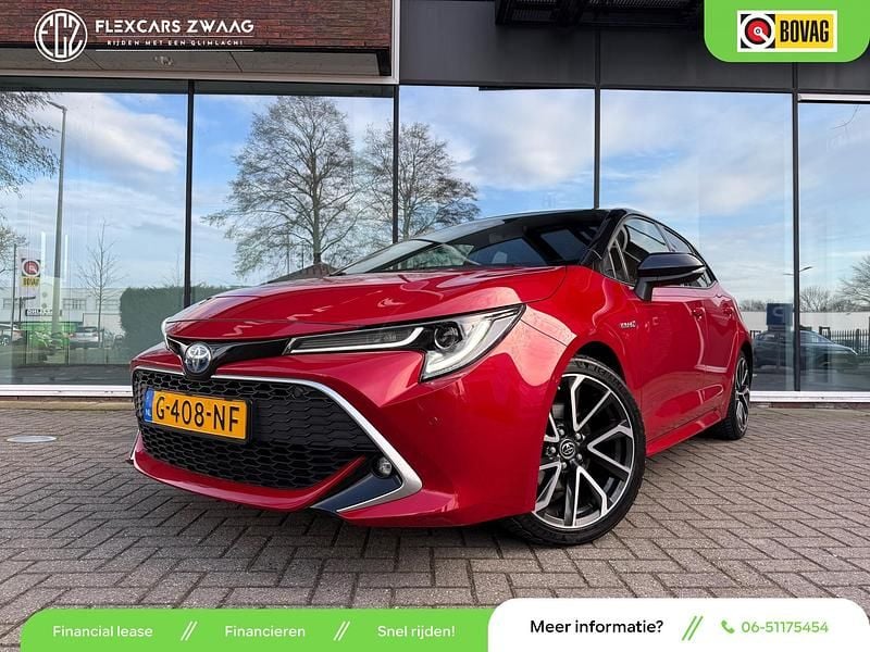 Occasion Toyota Corolla Executive 153 PK (112 kW) 2019 Rood (metallic) Hatchback