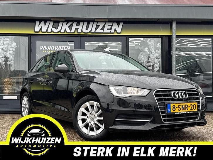 Zwart Gebruikt 2013 Audi A3 Attraction Hatchback | € 7.950 (Goede deal) - Afbeelding 1/4