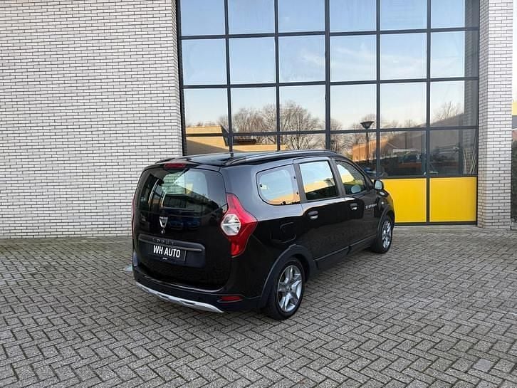 Occasion Dacia Lodgy Stepway 131 PK (96 kW) 2019 Zwart MPV