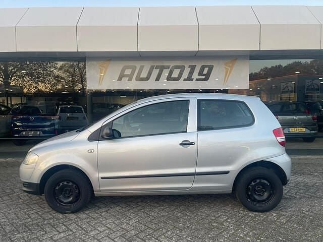 Occasion VW Fox Trendline 54 PK (39 kW) 2006 Grijs (metallic) Hatchback