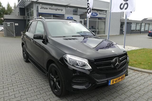 Zwart Gebruikt 2015 Mercedes GLE350 SUV | € 31.500 (Goede deal) - Afbeelding 1/4