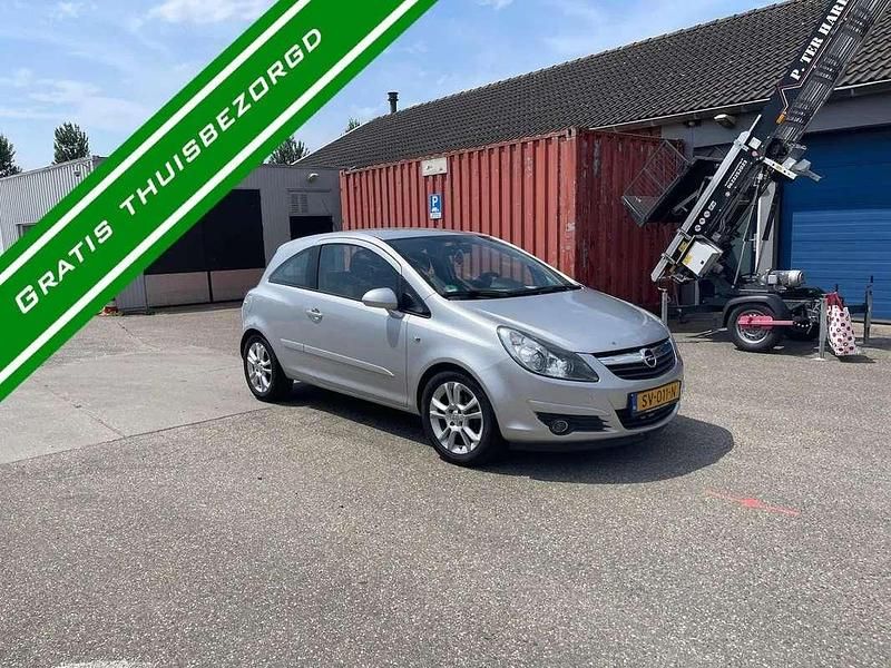 Zilver Gebruikt 2007 Opel Corsa Hatchback | € 1.449 (Goede deal) - Afbeelding 1/4