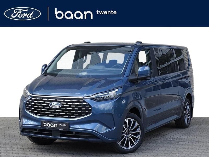 Blauw (metallic) Nieuw 2025 Ford Tourneo Custom Titanium Van | € 68.400 (Eerlijke prijs) - Afbeelding 1/4