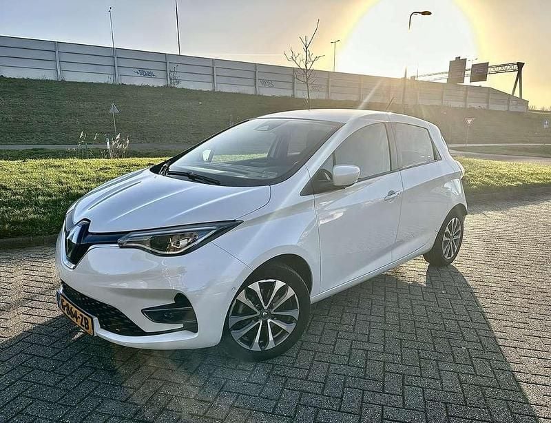 Occasion 2019 Renault Zoe Intens Hatchback | € 12.950 (Eerlijke prijs) - Afbeelding 1/4